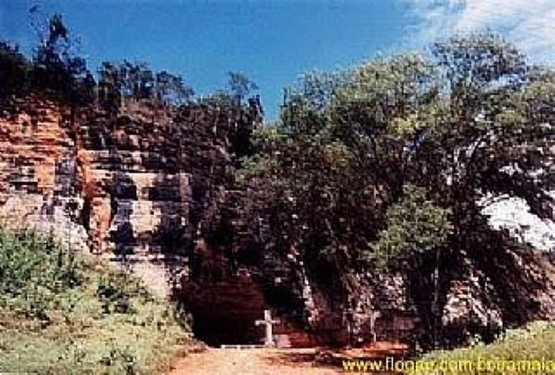 IRAMAIA-BA-GRUTA-FOTO:FLOR DA CHAPADA - IRAMAIA - BA