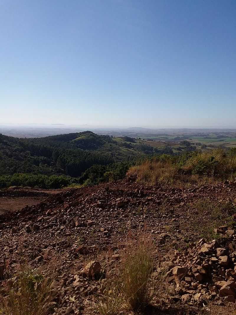 IMAGENS DO DISTRITO DE TRIOLNDIA, MUNICPIO DE RIBEIRO DO PINHAL/PR - TRIOLNDIA - PR
