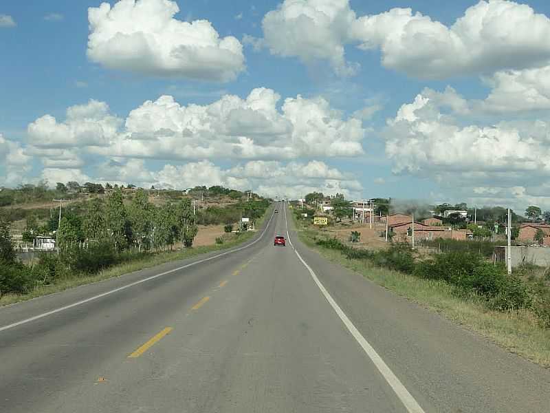 BR 424, ITABERABA - BA -  POR CAIO GRACO  MACHADO - ITABERABA - BA