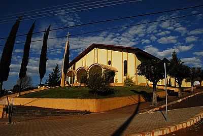 IGREJA MATRIZ DE VITORINO POR CALEFFI - VITORINO - PR