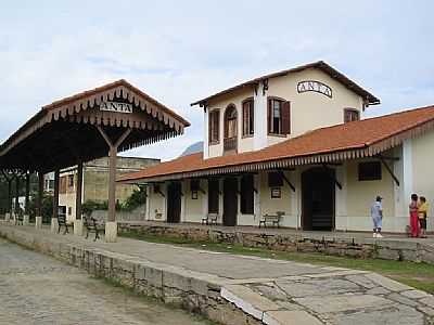 ESTAO FERROVIRIA -
FOTO: GEOCITIES - ANTA - RJ