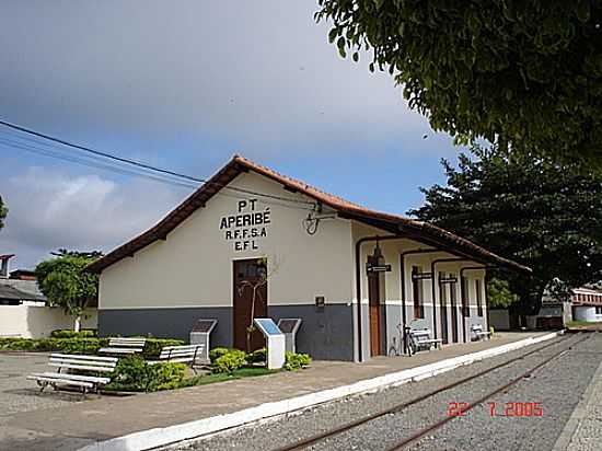 ESTAO FERROVIRIA DE APERIB-FOTO:NELSON TOSTES RAMOS - APERIB - RJ