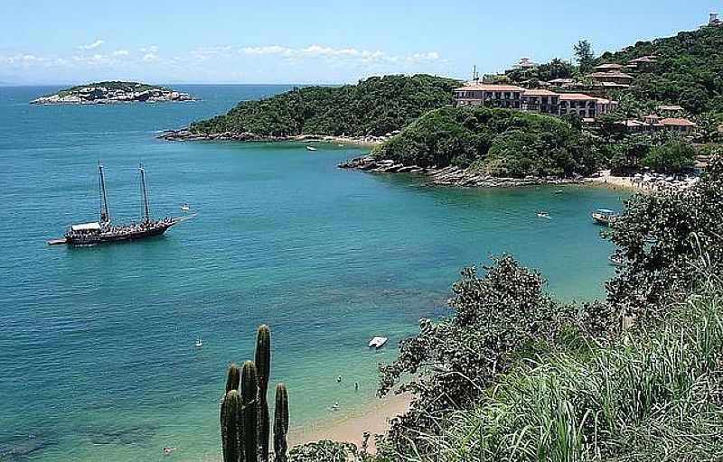 PRAIA DE JOO FERNANDES
PARADA GARANTIDA NOS PASSEIOS DE BARCO
FOTO: SERGIO QUISSAK / SECOM BZIOS
 - BZIOS - RJ