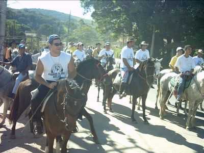 CAVALGADA, POR ELIZA MAIA - AVELAR - RJ