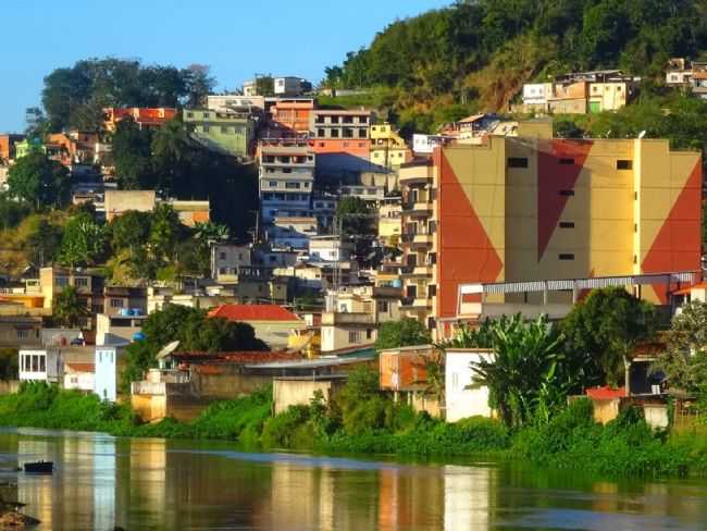 BARRA DO PIRA - CASAS  MARGEM DO  RIO PARABA DO SUL, POR VICENTE SIQUEIRA - BARRA DO PIRA - RJ