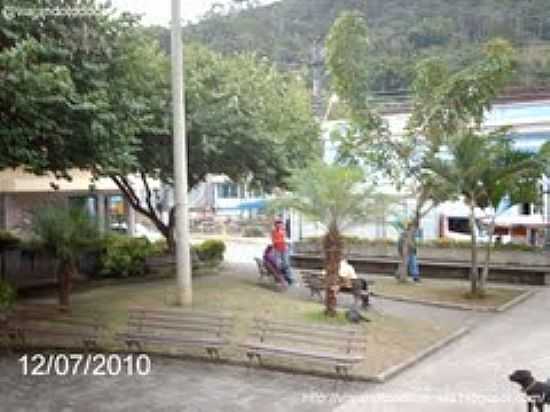 PRAA DA MATRIZ EM BOM JARDIM-FOTO:SERGIO FALCETTI - BOM JARDIM - RJ