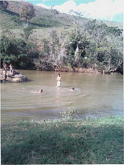 RIO ITABAPOANA, POR FITARONI - CALHEIROS - RJ