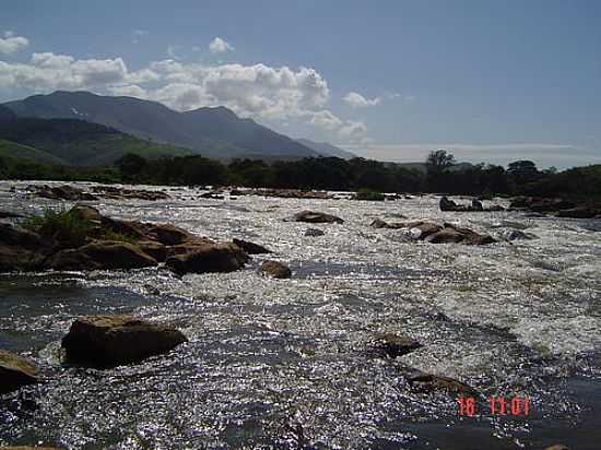 CACHOEIRA DO ROMO EM CAMBUCI-FOTO:HEMERSON VIEIRA BRAZ - CAMBUCI - RJ