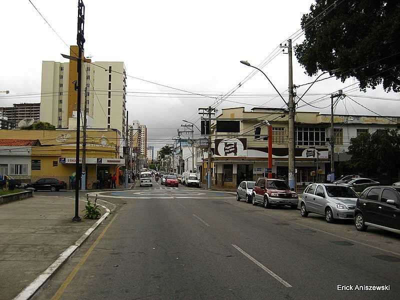 CAMPOS DOS GOYTACAZES-RJ-RUA DR.ALBERTO TORRES-FOTO:ERICK ANISZEWSKI - CAMPOS DOS GOYTACAZES - RJ