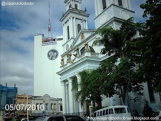 CATEDRAL DO SANTSSIMO SALVADOR-FOTO:SERGIO FALCETTI - CAMPOS DOS GOYTACAZES - RJ