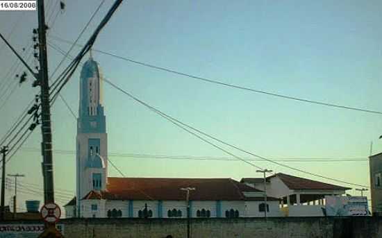 LATERAL DA IGREJA MATRIZ DE N.SRA.DA GLRIA EM CARAPEBUS-FOTO:RYDOJ - CARAPEBUS - RJ