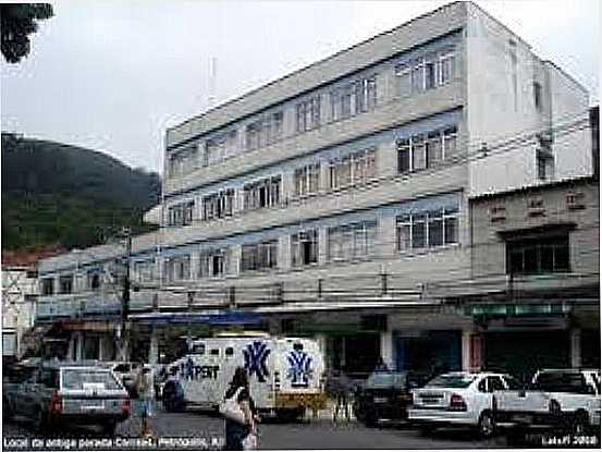 CENTRO DE CORREAS LOCAL DA ANTIGA ESTAO FERROVIRIA-FOTO:FERROVIASDOBRASIL. - CORREAS - RJ