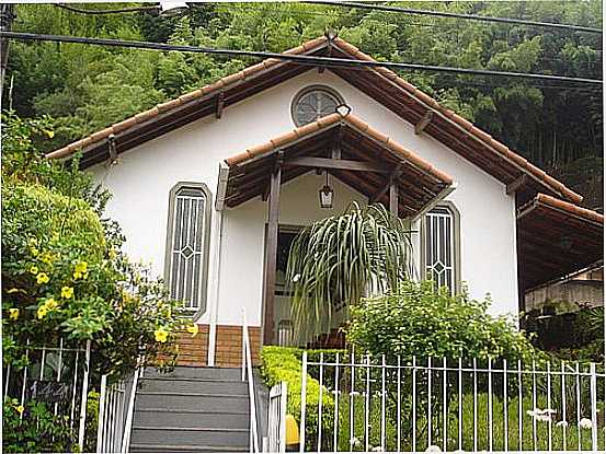 IGREJA CRIST MARANATA DE CORREAS-FOTO:CHRISOSTOMO - CORREAS - RJ