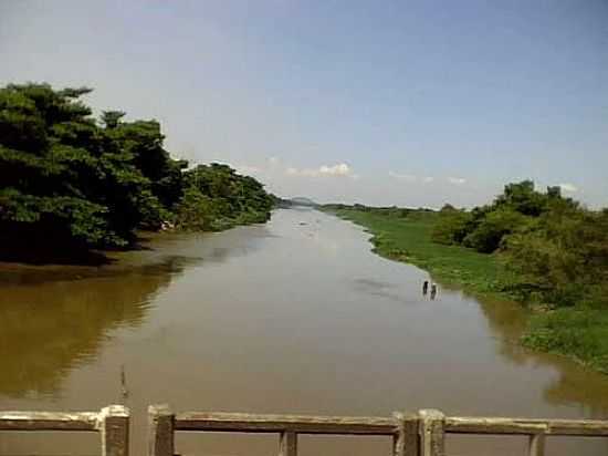 RIO IGUAU EM DUQUE DE CAXIAS-FOTO:LEONARDO S. OLIVEIRA - DUQUE DE CAXIAS - RJ