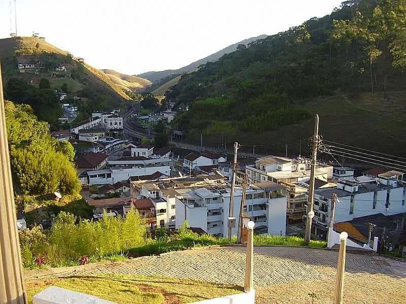 ENGENHEIRO PAULO DE FRONTIN-RJ-VISTA DA CIDADE-FOTO:ERICK ANISZEWSKI - ENGENHEIRO PAULO DE FRONTIN - RJ