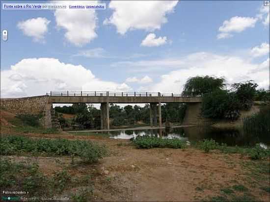 PONTE SOBRE O RIO VERDE EM ITAGUAU DA BAHIA-BA-FOTO:MANUEL ANTNIO - ITAGUAU DA BAHIA - BA