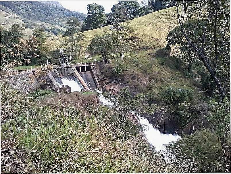 GLICRIO-RJ-BARRAGEM DA USINA VELHA-FOTO:NEWTON PAZ PERES - GLICRIO - RJ