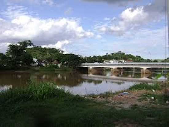 PONTE SOBRE O RIO MURIA EM ITALVA-FOTO:ALDAIR SALES - ITALVA - RJ