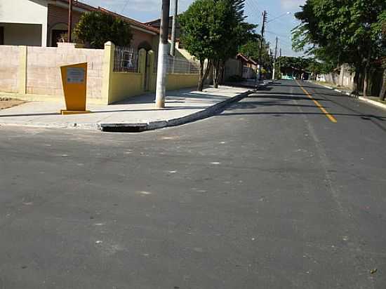 RUAS EDGARD BERNARDES E LIBERDADE EM ITATIAIA-FOTO:LTALDS - ITATIAIA - RJ