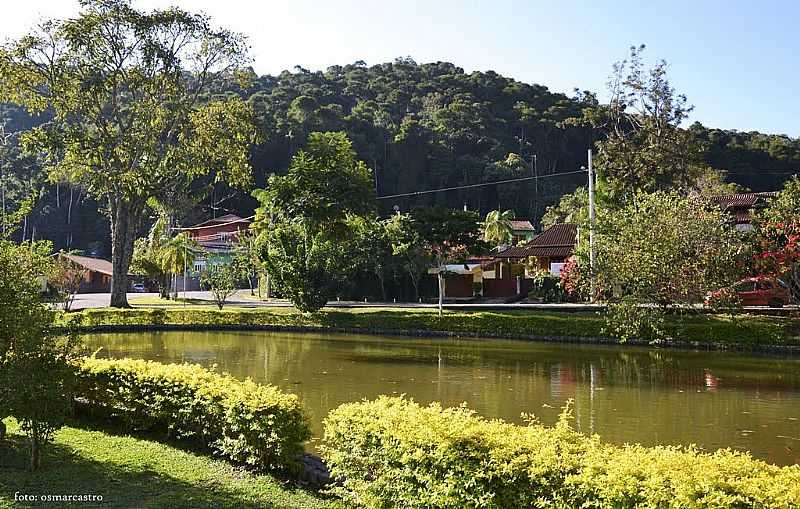 LUMIAR-RJ-LAGO NO CENTRO DA CIDADE-FOTO:OSMAR DE CASTRO - LUMIAR - RJ