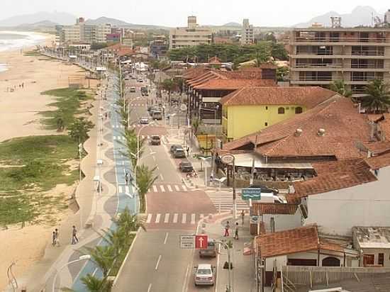 ORLA DA PRAIA DOS CAVALEIROS EM MACA-FOTO:J RODRIGUES - MACA - RJ