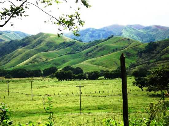 VALE NA ESTRADA EM SANTA BRANCA, POR MRCIA SILVA - MIGUEL PEREIRA - RJ