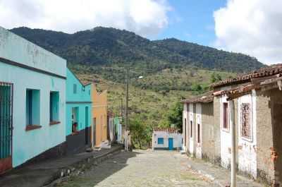 POR HAURI AZEVEDO - ITAJU DO COLNIA - BA