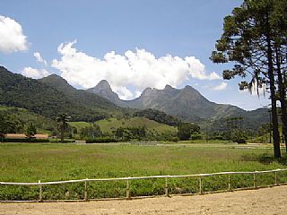 MULHER DE PEDRA POR INES RUFINO MARTINS - NHUNGUAU - RJ