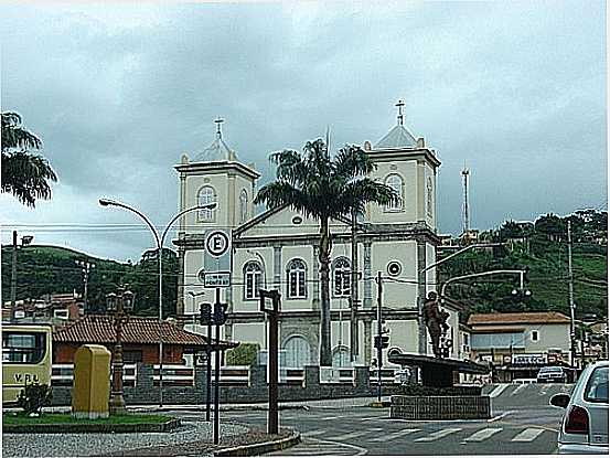 PRAA DA MATRIZ EM PARABA DO SUL-RJ-FOTO:ROGRIO MALAFAIA - PARABA DO SUL - RJ