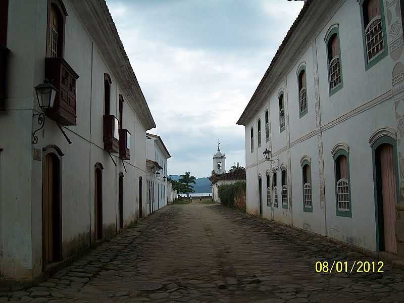 PARATY-RJ-RUA DA CAPELA-FOTO:JOSUE MARINHO - PARATY - RJ