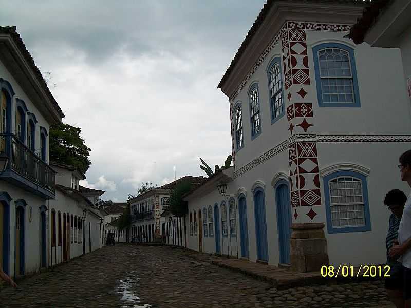 PARATY-RJ-RUA DA FERROVIA-FOTO:JOSUE MARINHO - PARATY - RJ