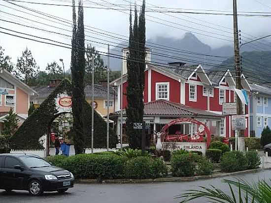 CASA DE PAPAI NOEL NA PRAA DE PENEDO-FOTO:MARIO REIS - PENEDO - RJ