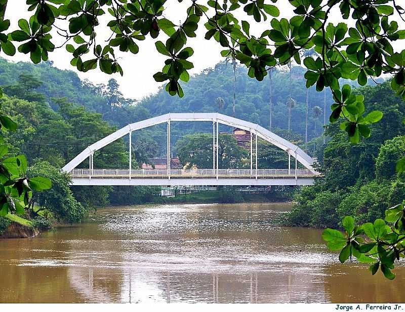 PONTE METLICA SOBRE O RIO PIRA - POR JORGE A. FERREIRA JR.  - PIRA - RJ