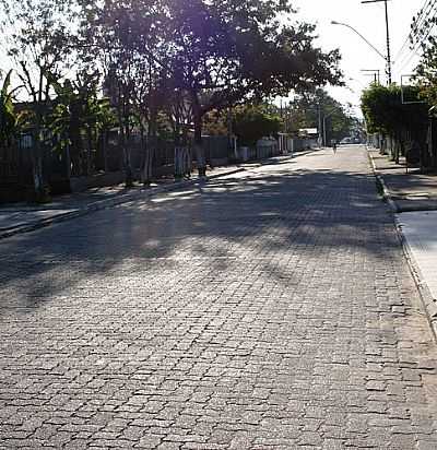 AV. D PEDRO II POR ANGELO LEONARDO - PORTO REAL - RJ