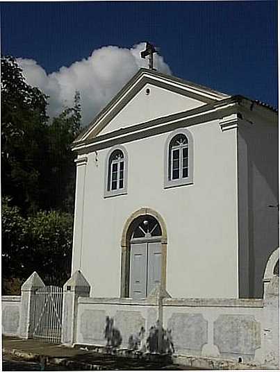 IGREJA NOSSA SENHORA DAS DORES, POR MARILENE ASSIS - PORTO VELHO DO CUNHA - RJ