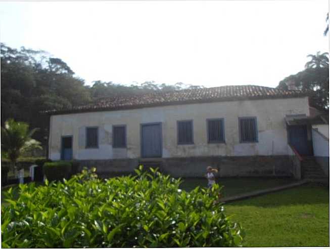ANTIGA SENZALA DA FAZENDA PASSA TRS, POR KENNY BARBOSA - PORTO VELHO DO CUNHA - RJ