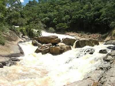 RIO ANGU, POR JUNIOR FAJARDO - PORTO VELHO DO CUNHA - RJ