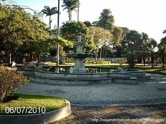 CHAFARIZ NA PRAA DA MATRIZ EM QUISSAM -RJ-FOTO:SERGIO FALCETTI - QUISSAM - RJ