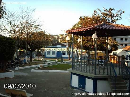 CORETO NA PRAA FAGUNDES VARELA EM RIO CLARO-RJ-FOTO:SERGIO FALCETTI - RIO CLARO - RJ