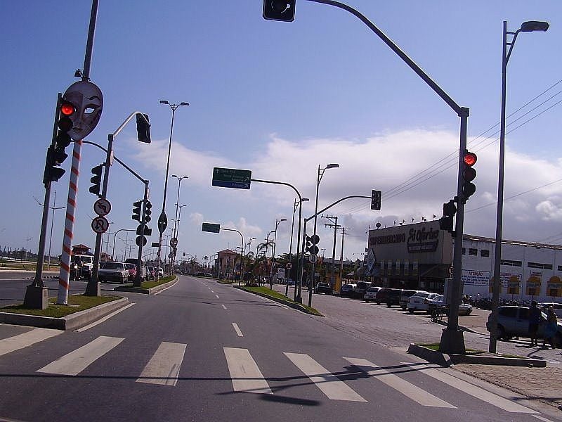 RODOVIA AMARAL PEIXOTO - RIO DAS OSTRAS - RJ - POR ERICK ANISZEWSKI  - RIO DAS OSTRAS - RJ