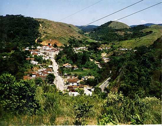 SACRA FAMLIA DO TINGU FOTO POR LUIZ FORTES (PANORAMIO) - SACRA FAMLIA DO TINGU - RJ