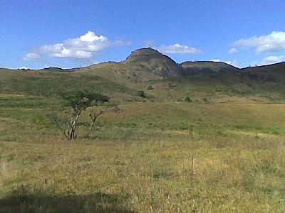 MONTANHA-FOTO:JLIA LINS FUENTES   - SANTA MARIA - RJ