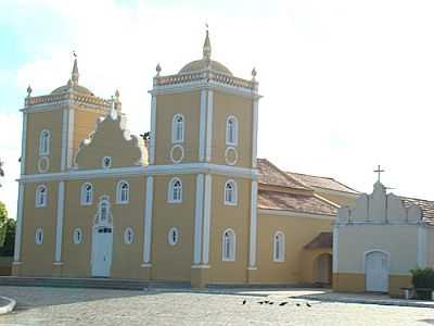 IGREJA-FOTO:ALCIMARRF  - SANTO AMARO DE CAMPOS - RJ