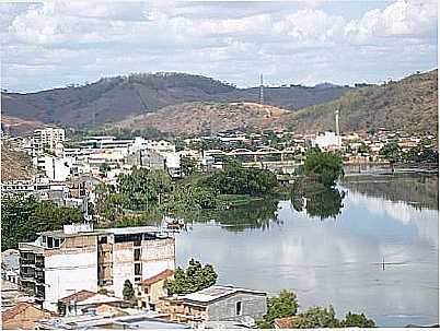 A CIDADE CORTADA PELO RIO POMBA BRUNO F. CUNHA/PANORAMIO  - SANTO ANTNIO DE PDUA - RJ