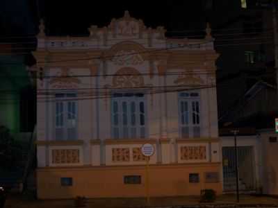 CASA ANTIGA, AO LADO DA PREFEITURA, POR FABRCIO LAGE MANSUR - SANTO ANTNIO DE PDUA - RJ