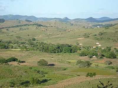 VILA MANGUEIRA E SO JOSE DE UB AO FUNDO PO CELOMOZER  - SO JOS DE UB - RJ