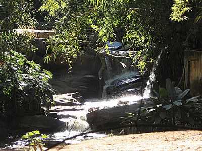 CACHOEIRA CASTELO - SO JOS DO VALE DO RIO PRETO - RJ