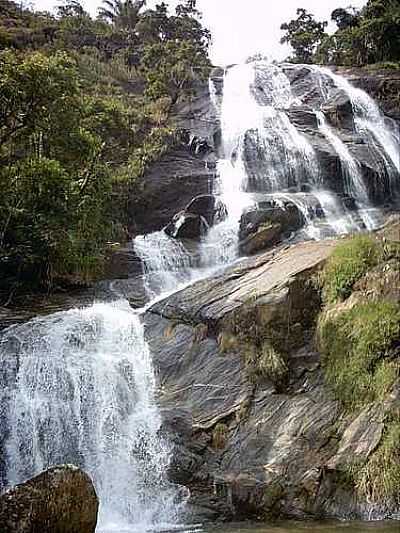 CACHOEIRA-FOTO:ALEXANDRE CHIEUS  - SODRELNDIA - RJ