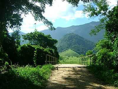 PONTE PARA SOSSEGO-FOTO:MELQUISEDEC DE AZEVE  - SOSSEGO - RJ