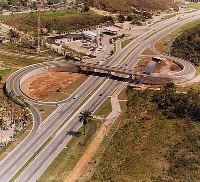 VIADUTO-FOTO:LUISNET76  - SURU - RJ